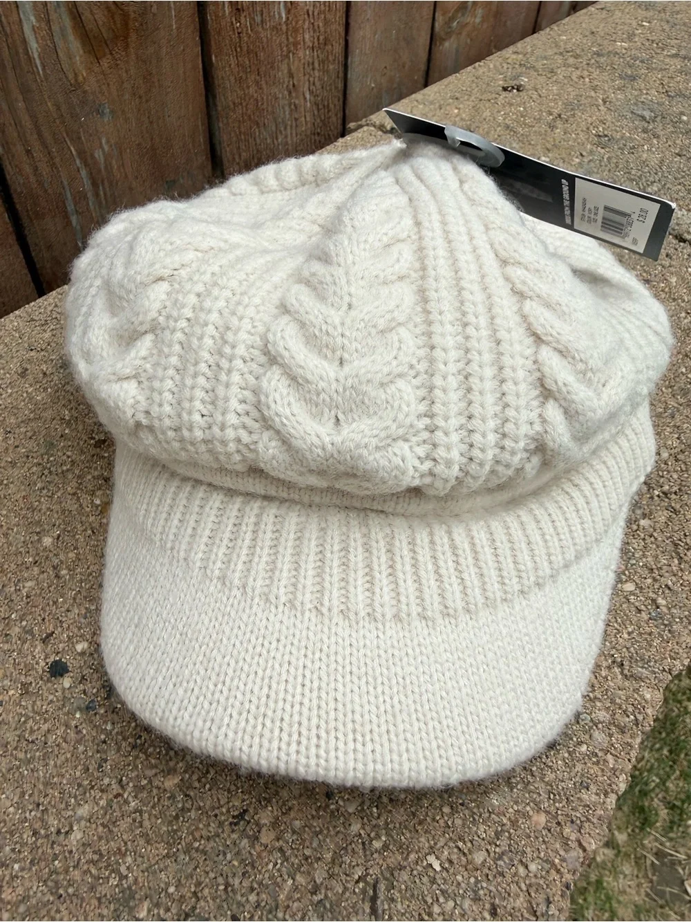 Nine West Women’s Cream White Cable Knit Brim Hat Newsboy NWT